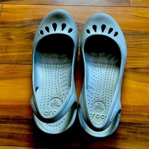 Crocs women flat